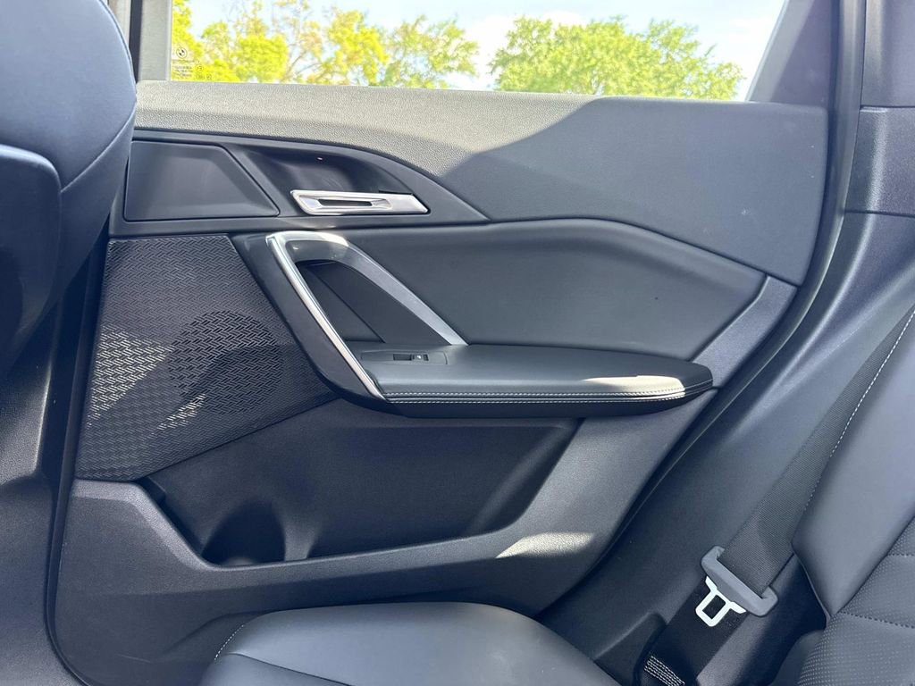 Used 2025 BMW X1 xDrive28i image 16