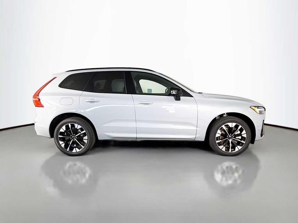 New 2026 Volvo XC60 T8 Plus w/ Protection Package Premier AWD/4WD image 8