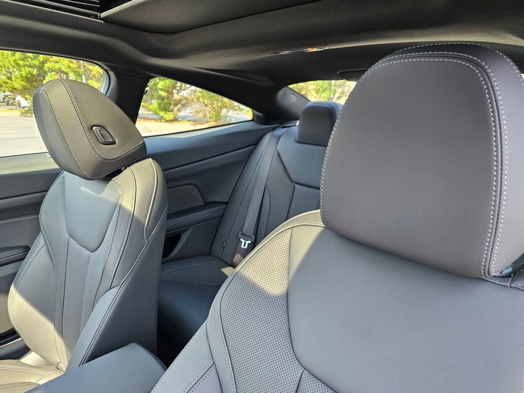 Used 2026 BMW 430i Coupe w/ M Sport Package image 17