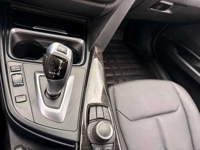 Used 2015 BMW 320i xDrive Sedan AWD/4WD image 19