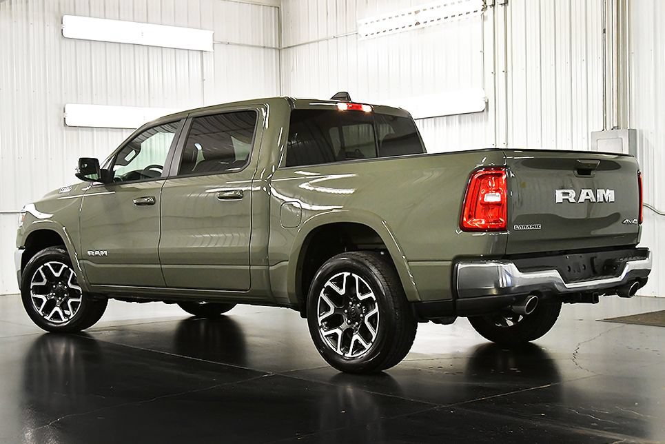 Used 2026 RAM 1500 Laramie AWD/4WD image 5
