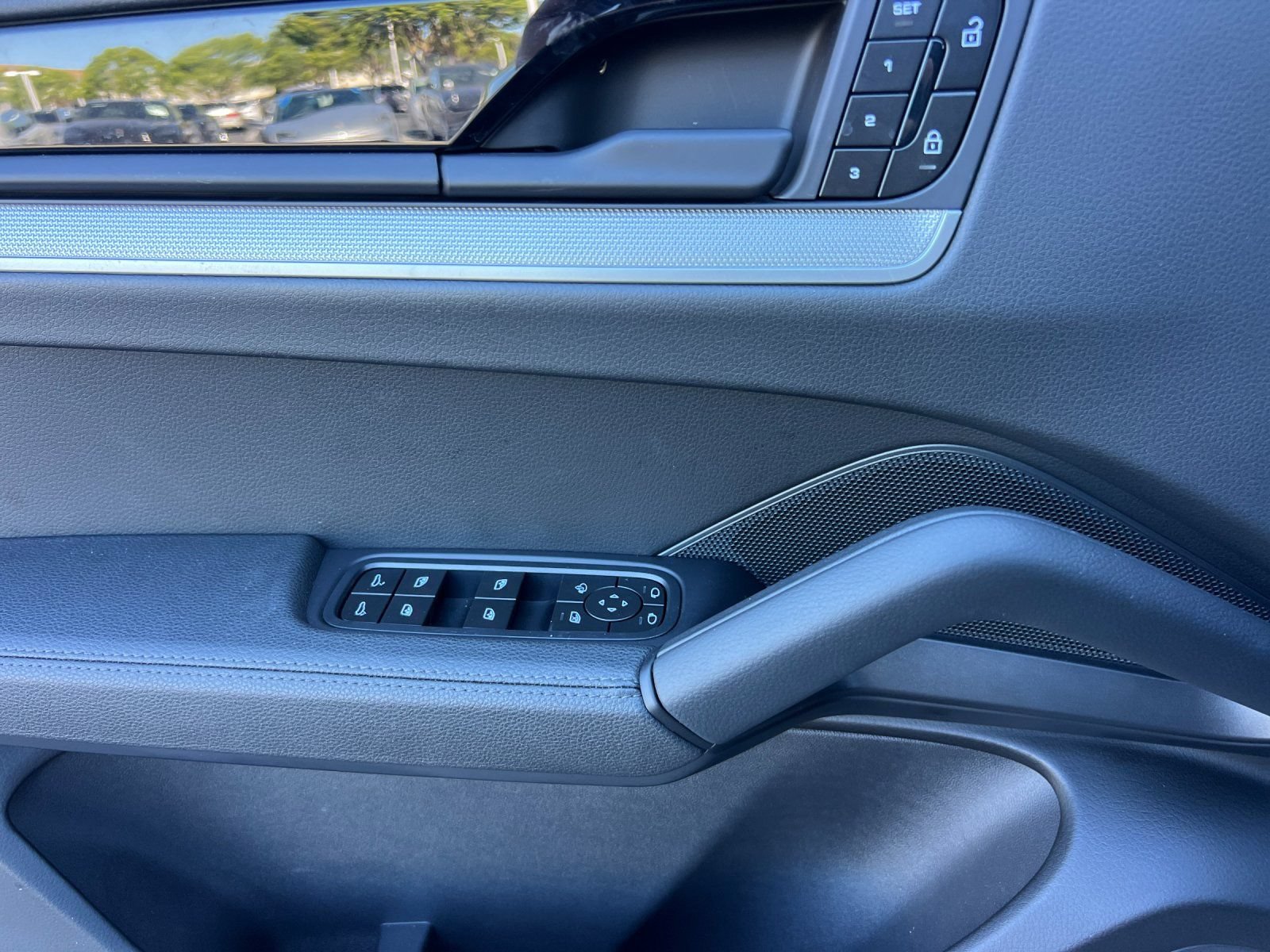 Certified 2026 Porsche Cayenne S AWD/4WD image 13
