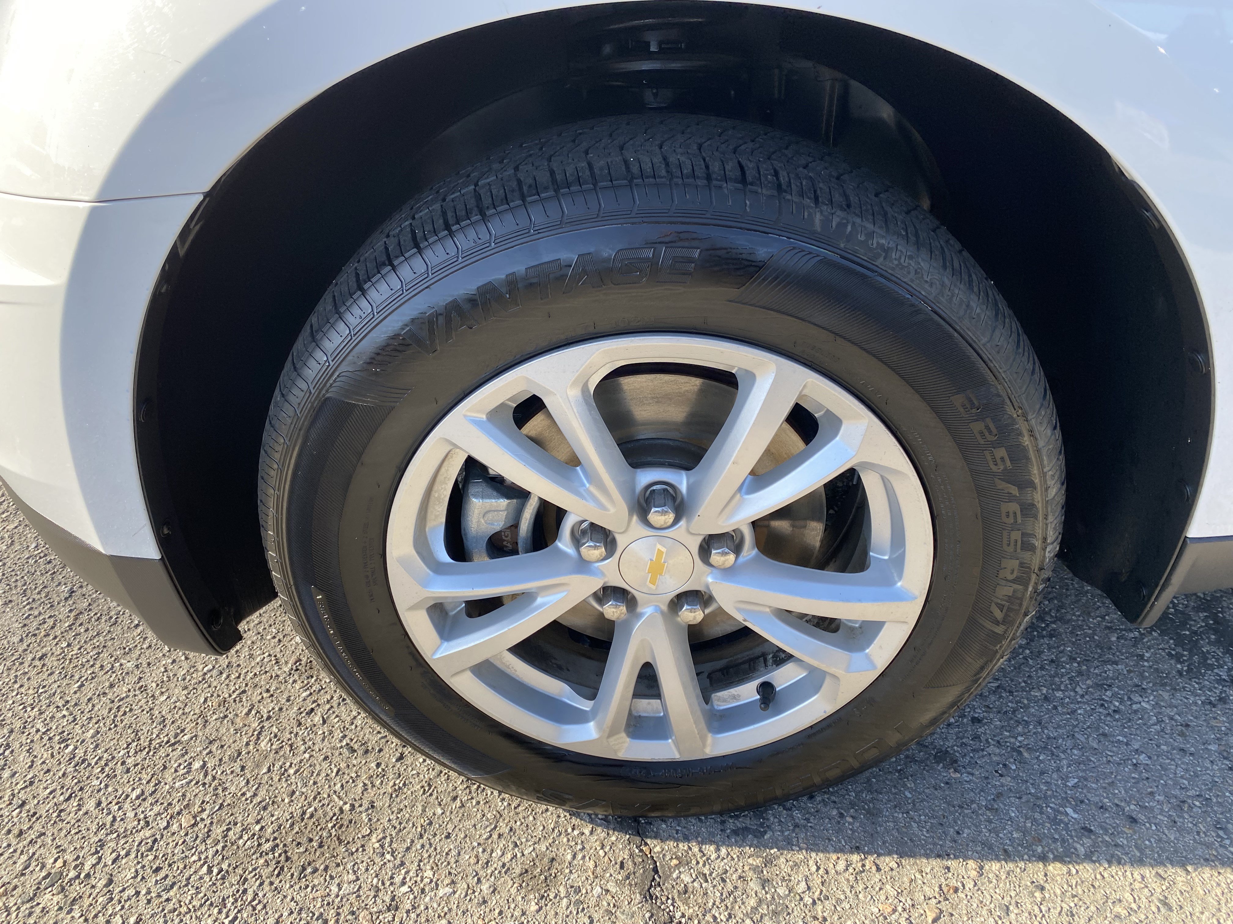 Used 2016 Chevrolet Equinox LT AWD/4WD image 14