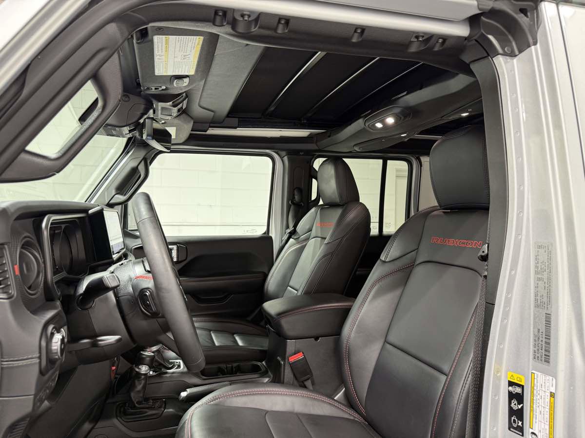 Used 2024 Jeep Wrangler Unlimited Rubicon image 16