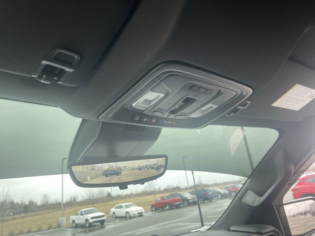 Used 2022 Chevrolet Silverado 1500 ZR2 w/ Technology Package image 31