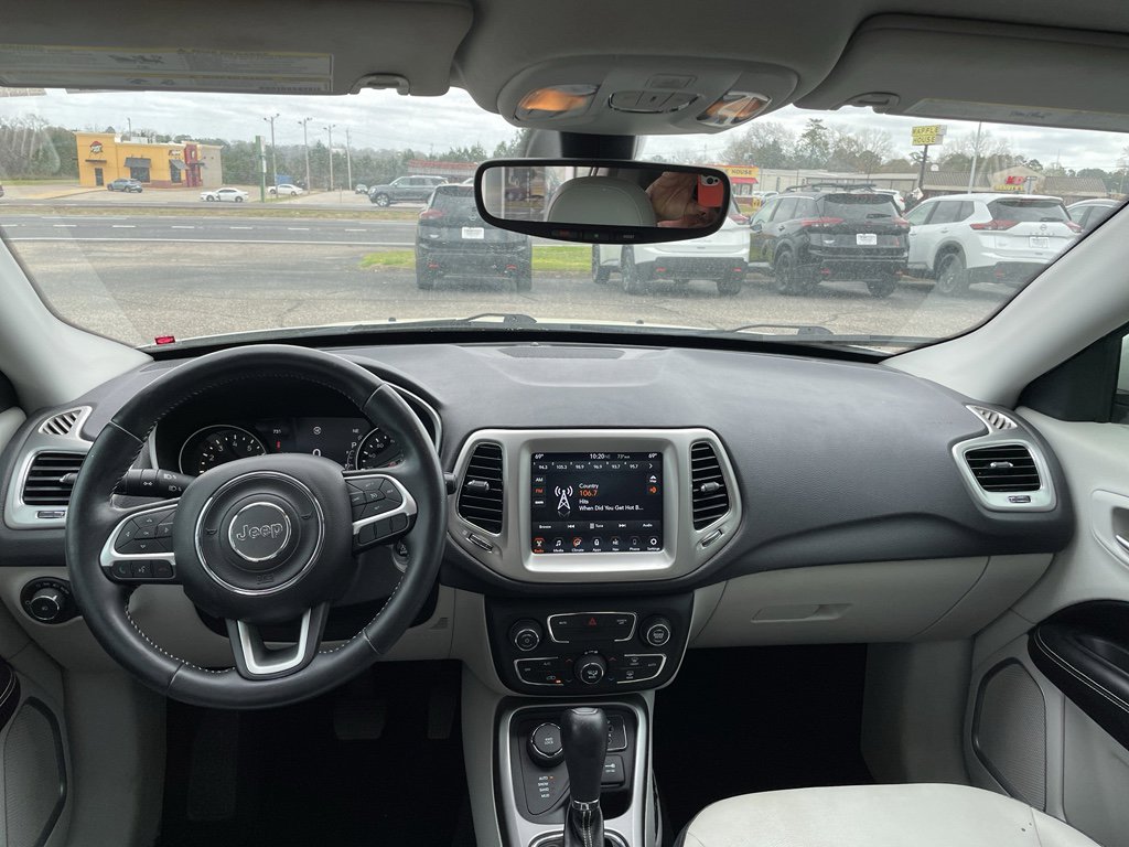 Used 2018 Jeep Compass Latitude w/ Popular Equipment Group image 11