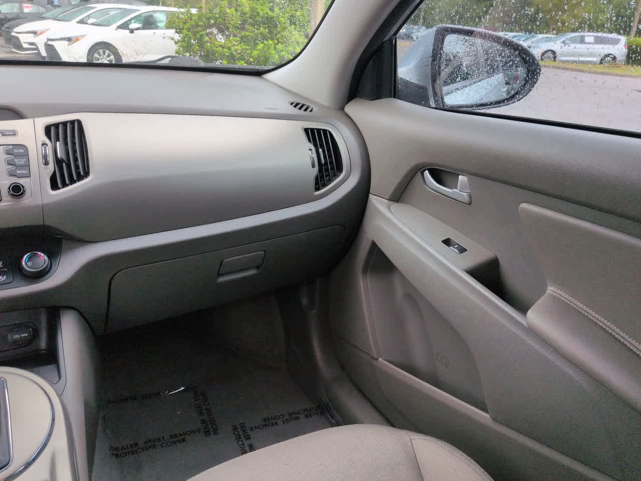 Used 2014 Kia Sportage LX FWD image 16