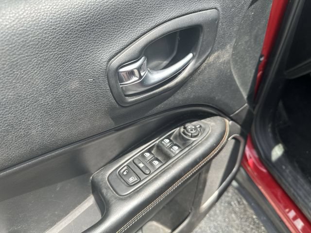 Used 2019 Jeep Compass Latitude w/ Popular Equipment Group AWD/4WD image 23