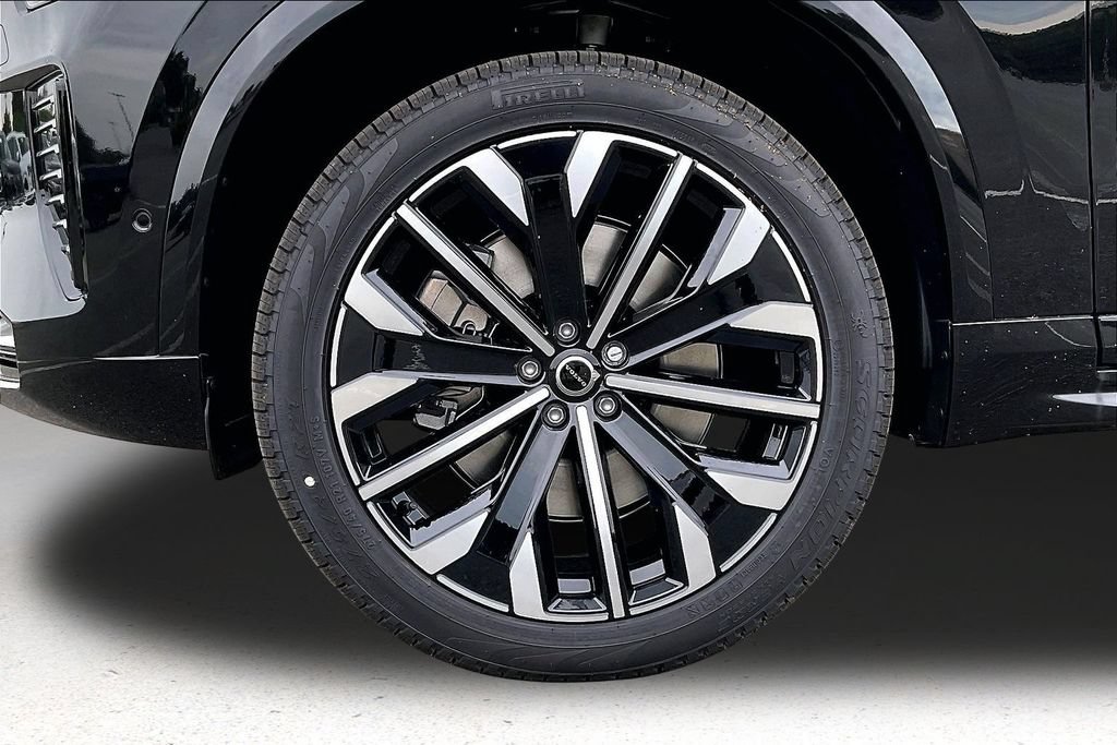 New 2026 Volvo XC90 T8 Ultra w/ Protection Package Premier AWD/4WD image 13