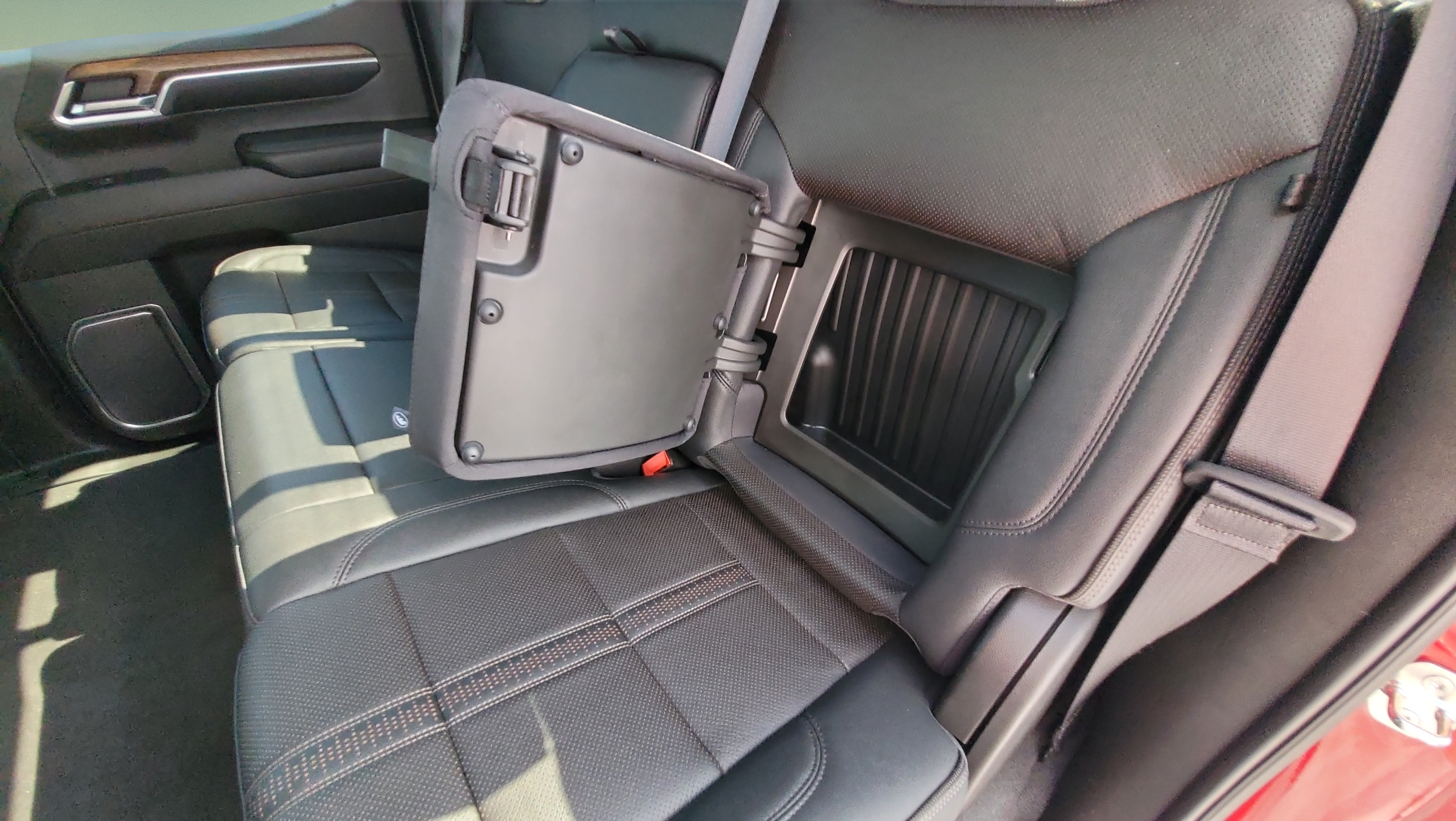 Used 2022 Chevrolet Silverado 1500 High Country w/ High Country Premium Package AWD/4WD image 19