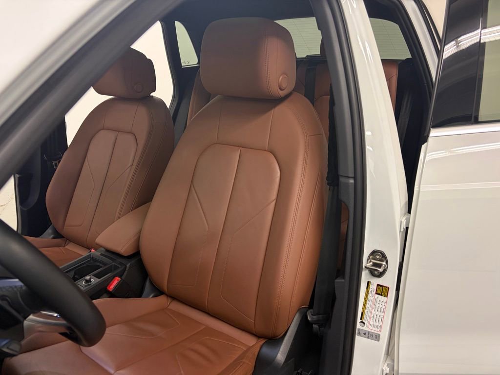 Used 2021 Audi Q3 2.0T Premium w/ Convenience Package image 14