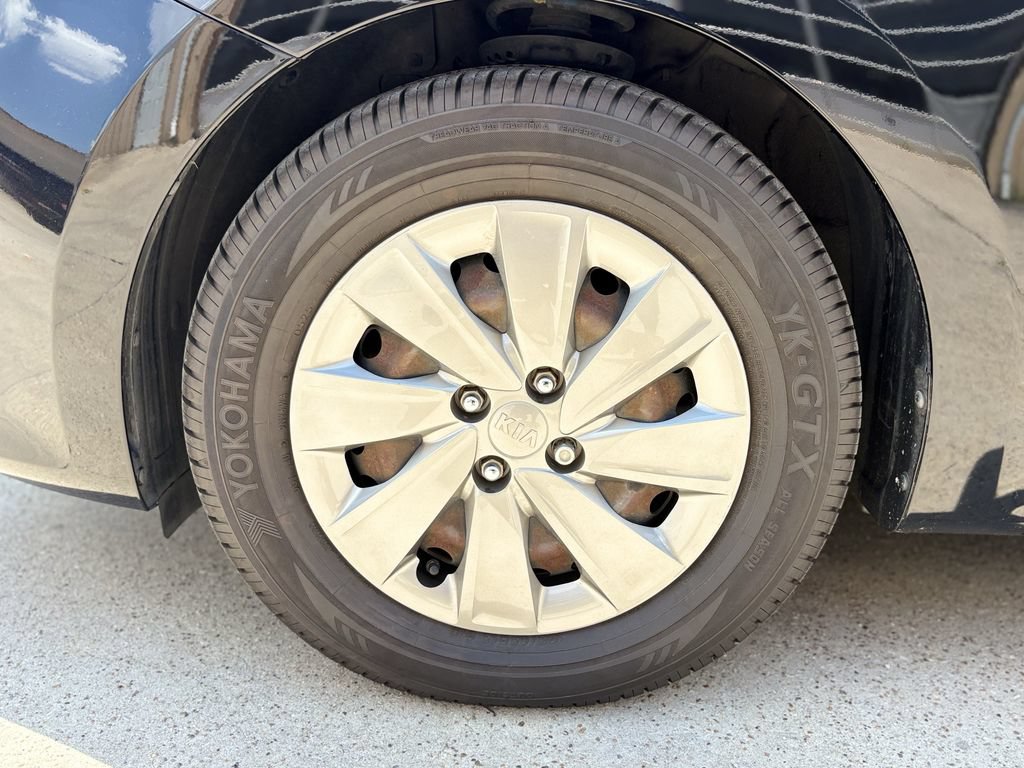 Used 2019 Kia Rio S FWD image 9