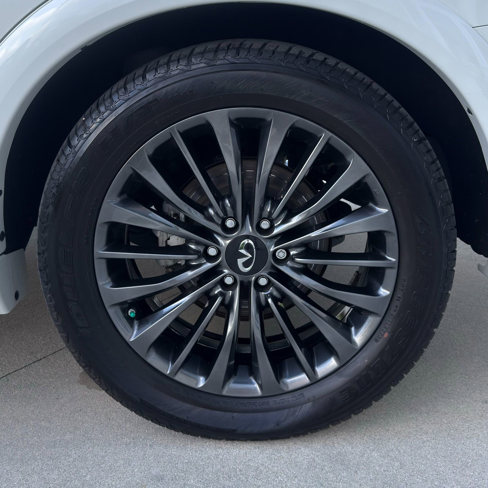 Used 2024 INFINITI QX80 Premium Select w/ Cargo Package image 13