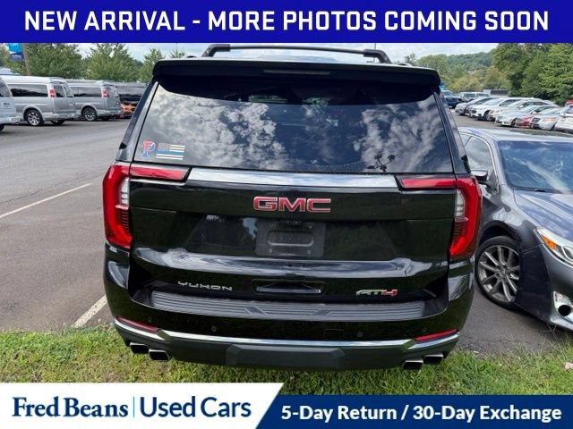 Used 2025 GMC Yukon AT4 w/ AT4 Premium Package AWD/4WD image 11