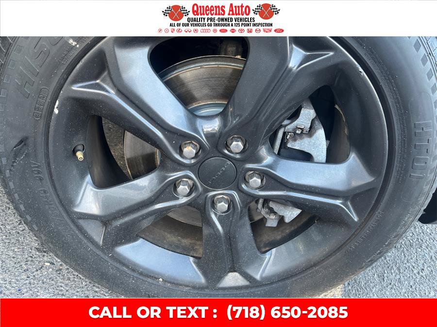 Used 2019 Dodge Grand Caravan SE FWD image 28