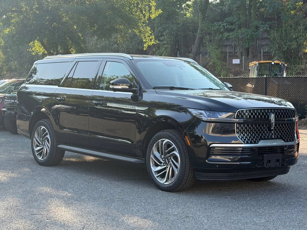 New 2027 Lincoln Navigator L Premier