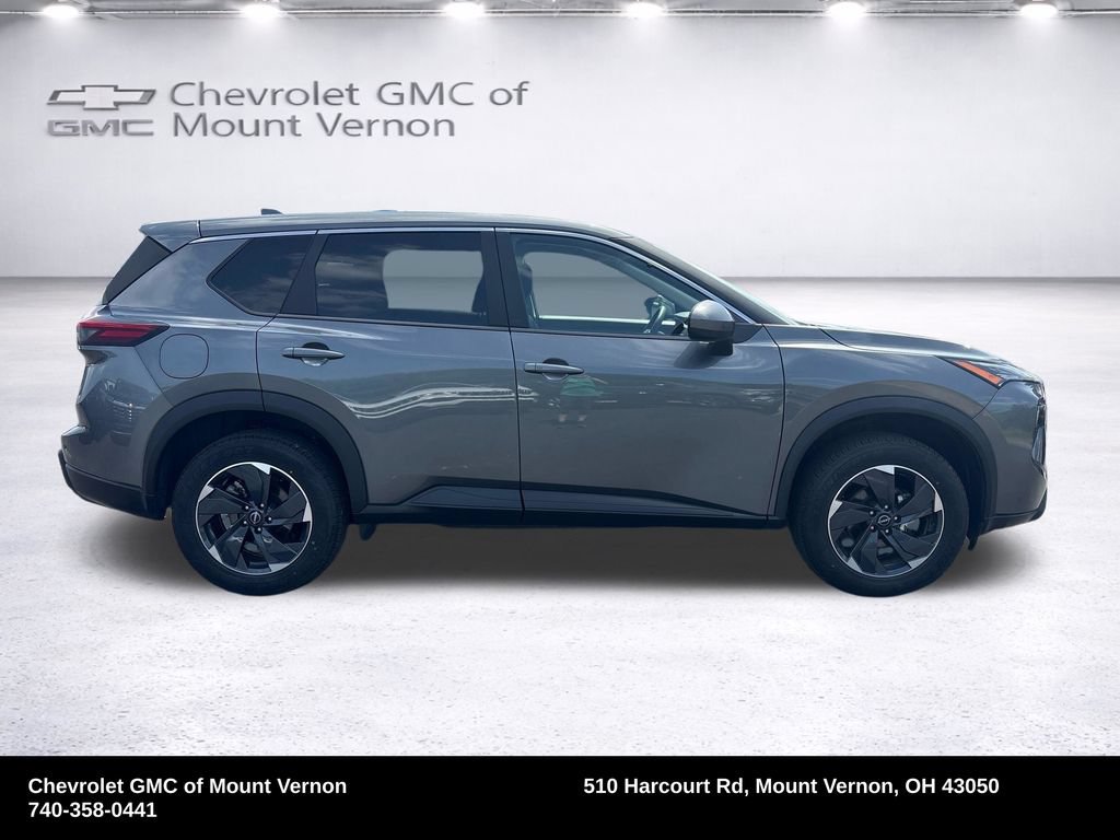 Used 2026 Nissan Rogue SV AWD/4WD image 7