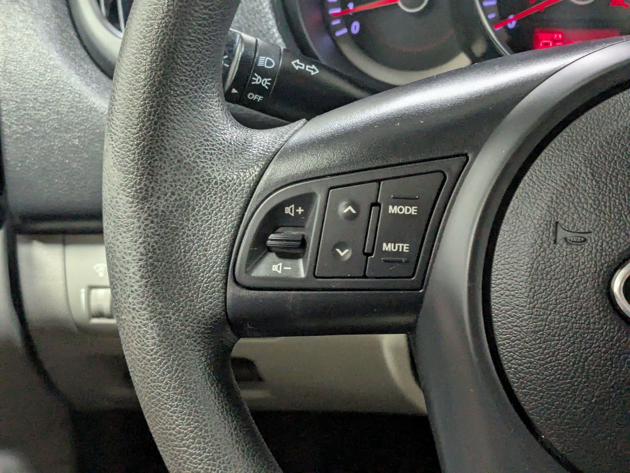 Used 2013 Kia Forte EX w/ Fuel Economy Pkg FWD image 15