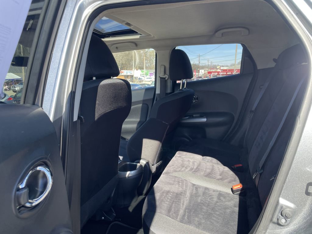 Used 2017 Nissan Juke SV AWD/4WD image 15