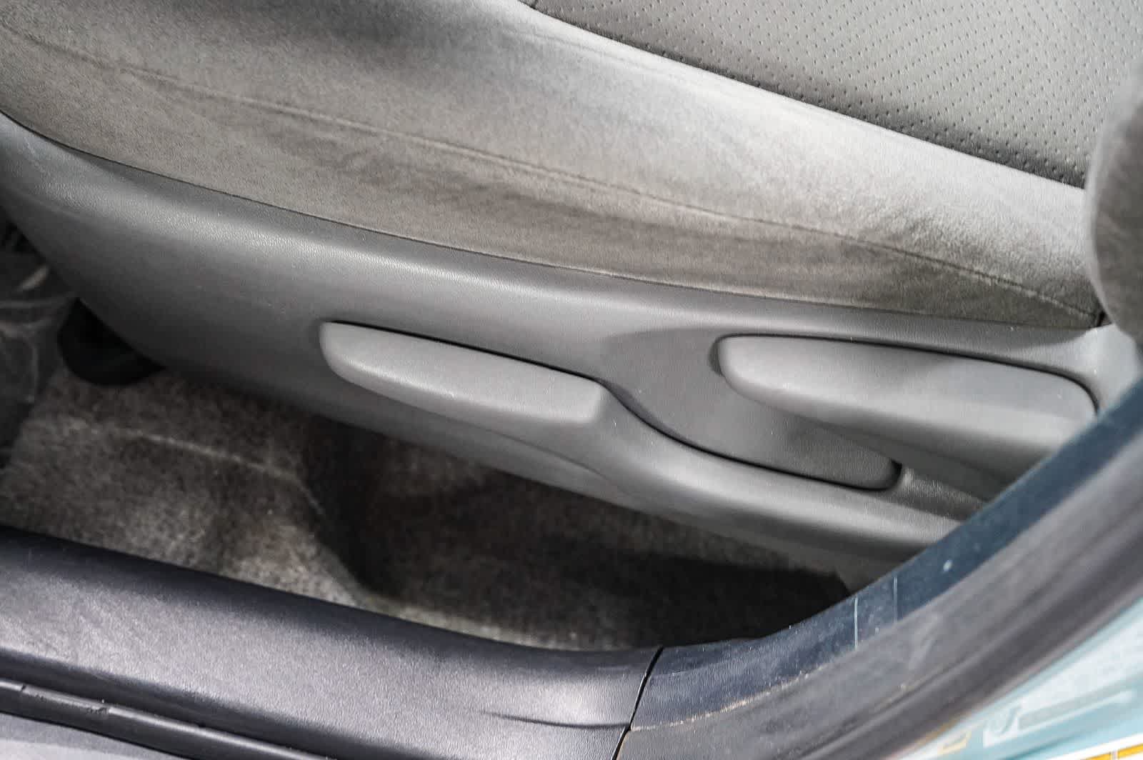 Used 2014 Toyota Prius Three FWD image 22
