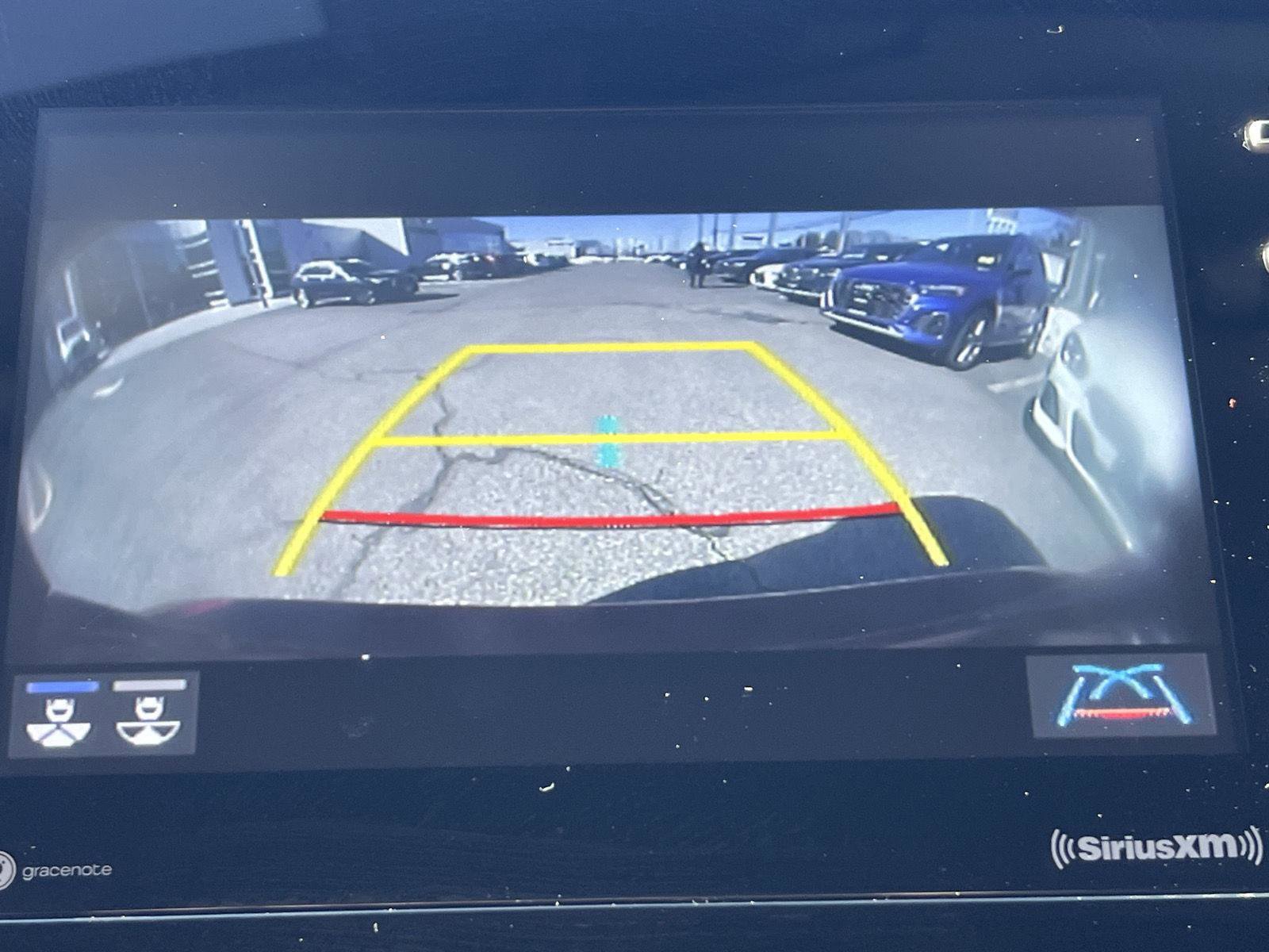 Used 2022 Toyota Camry SE w/ Cold Weather Package image 15