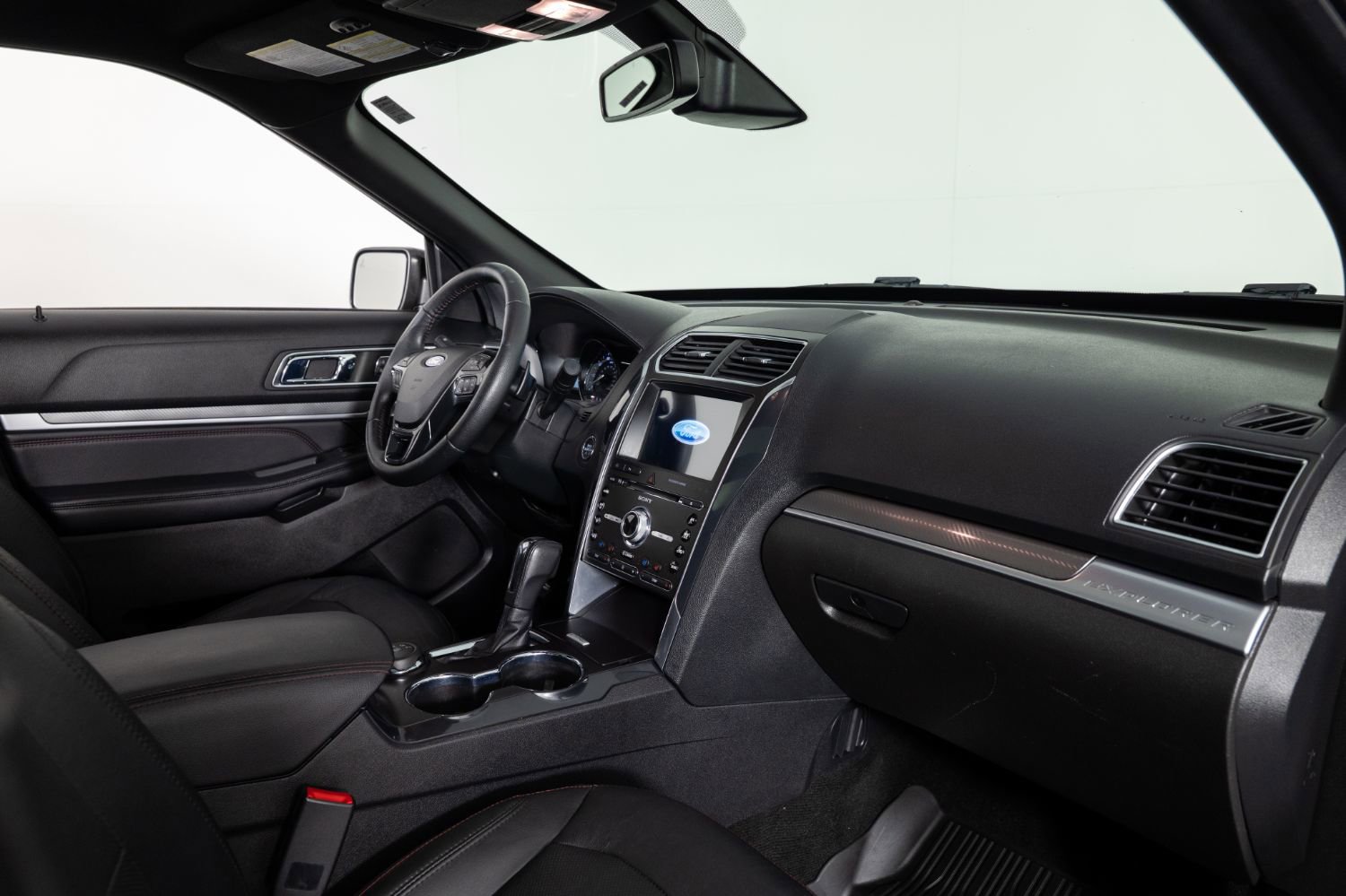 Used 2018 Ford Explorer Sport w/ Equipment Group 401A image 28