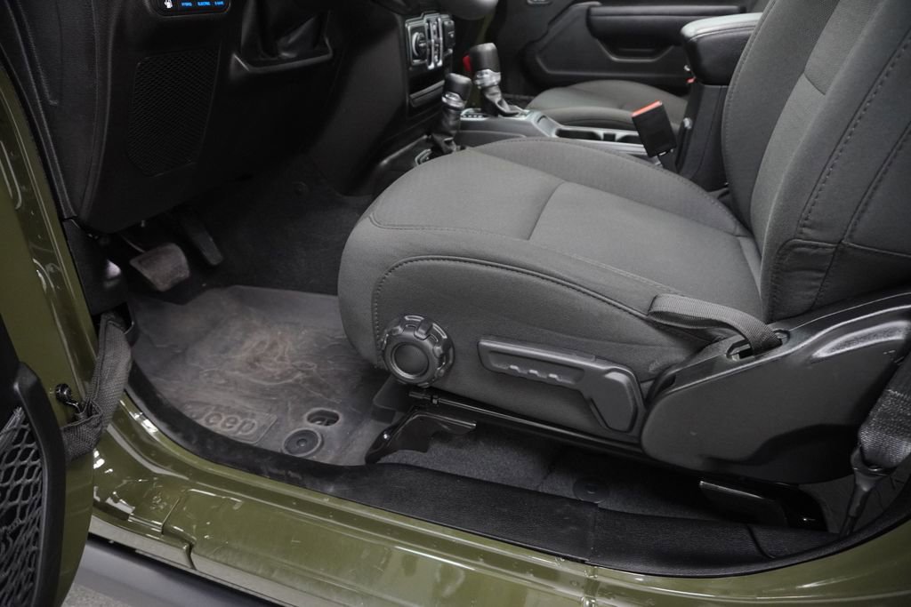 Certified 2023 Jeep Wrangler Unlimited w/ Sun & Screen Package image 43