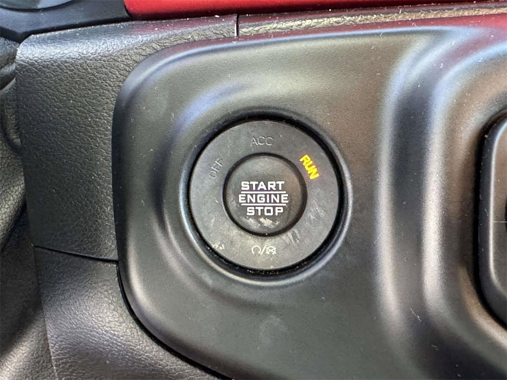 Used 2021 Jeep Wrangler Rubicon w/ Cold Weather Group image 9