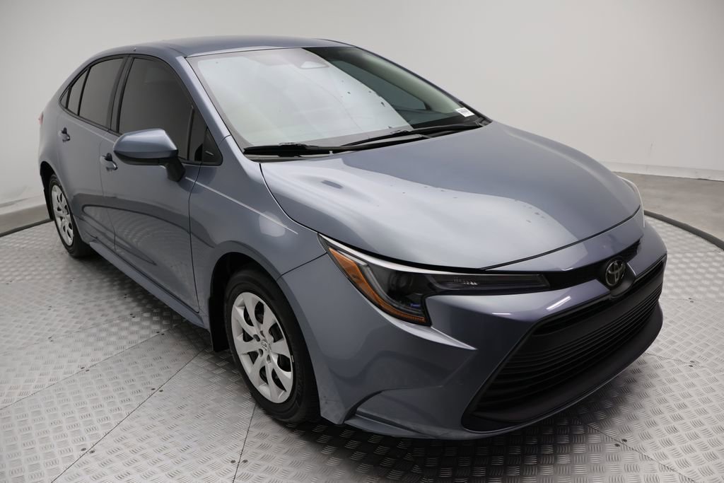 Certified 2025 Toyota Corolla LE FWD image 6
