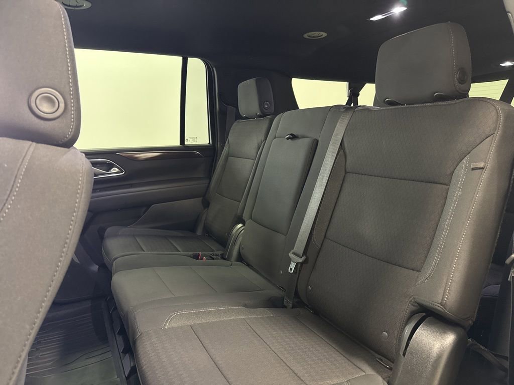 Used 2023 GMC Yukon XL SLE AWD/4WD image 11