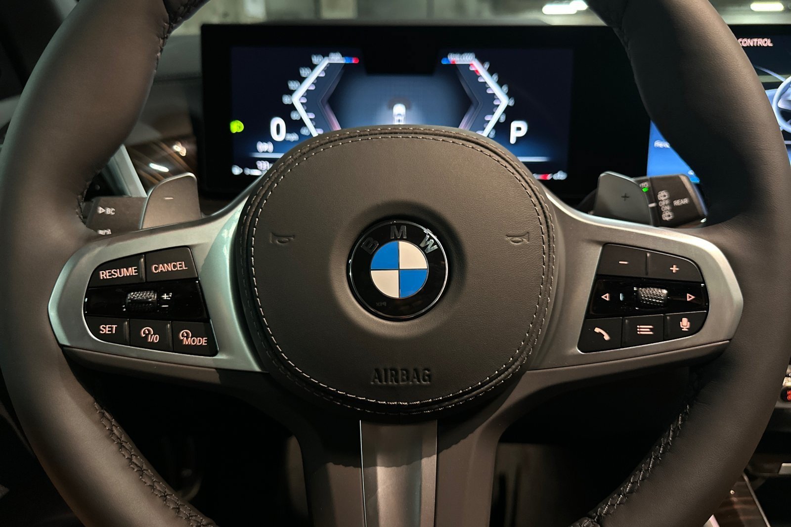 New 2026 BMW X5 xDrive40i w/ M Sport Package AWD/4WD image 23