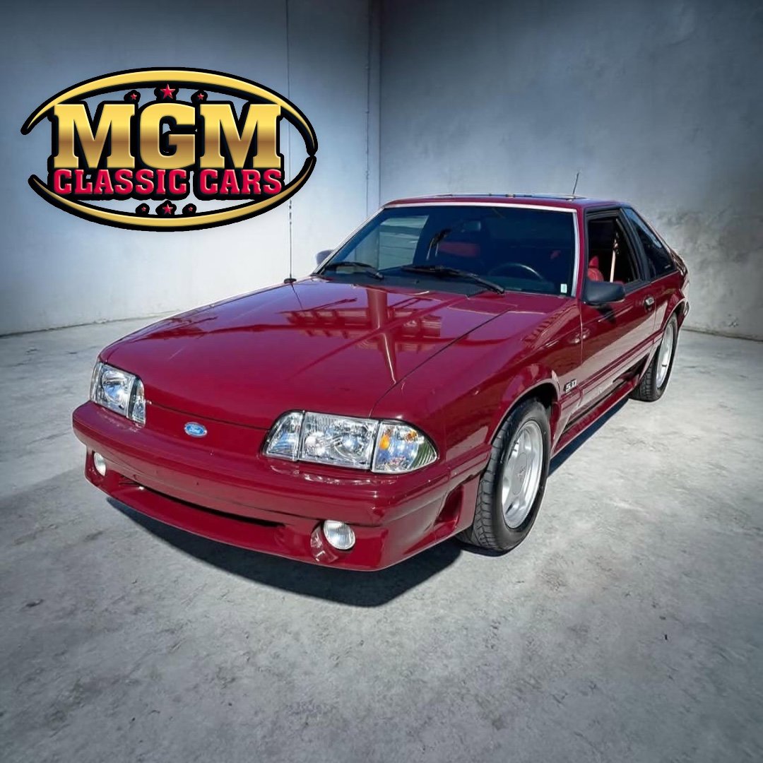 Used 1990 Ford Mustang GT RWD image 1