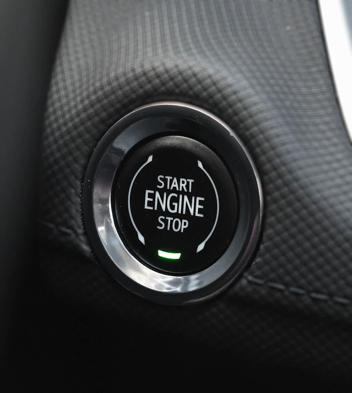 Used 2024 Chevrolet TrailBlazer LT w/ LT Cold Weather Package image 13