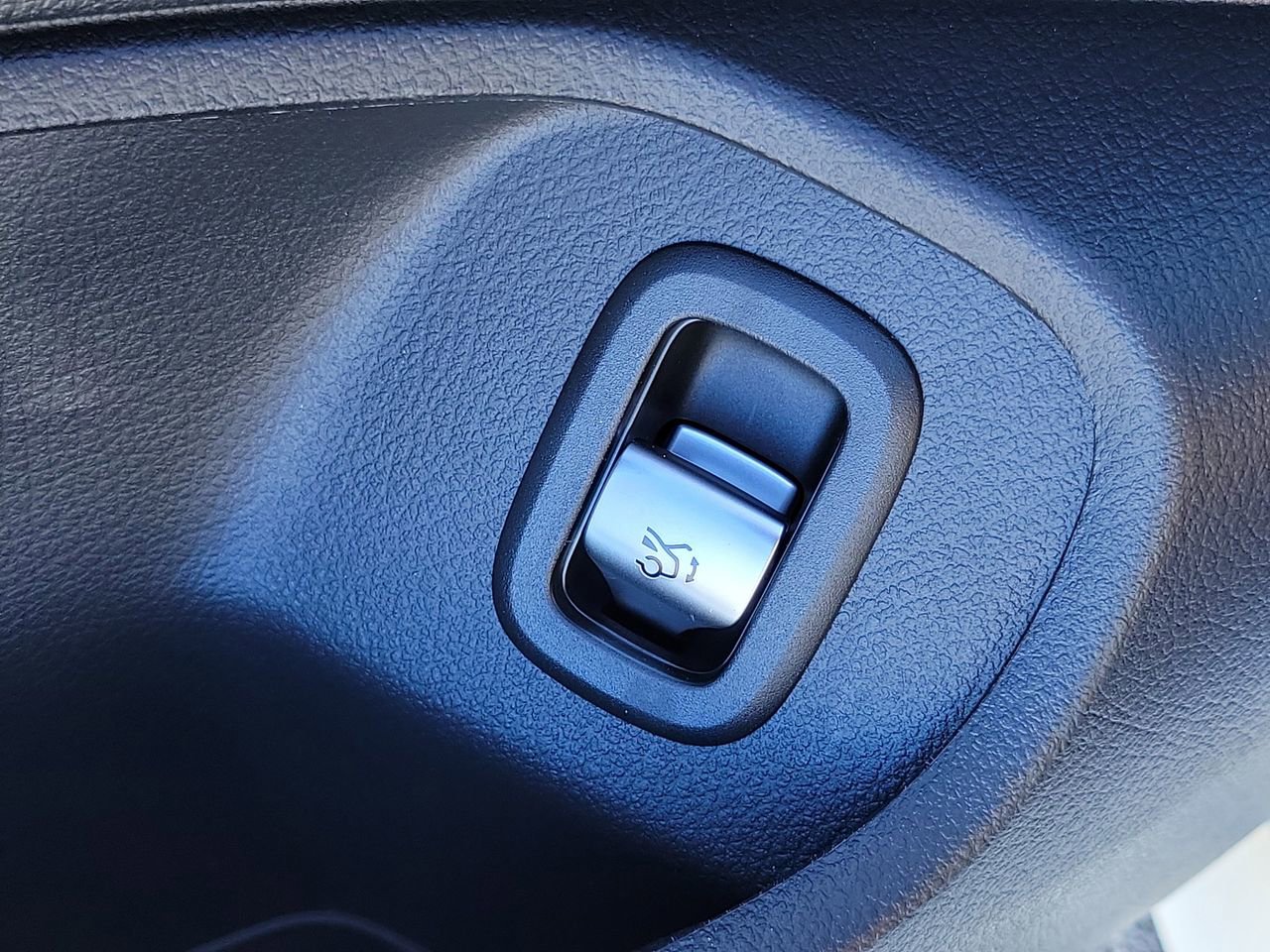 New 2026 Mercedes-Benz CLE 300 4MATIC Coupe image 20