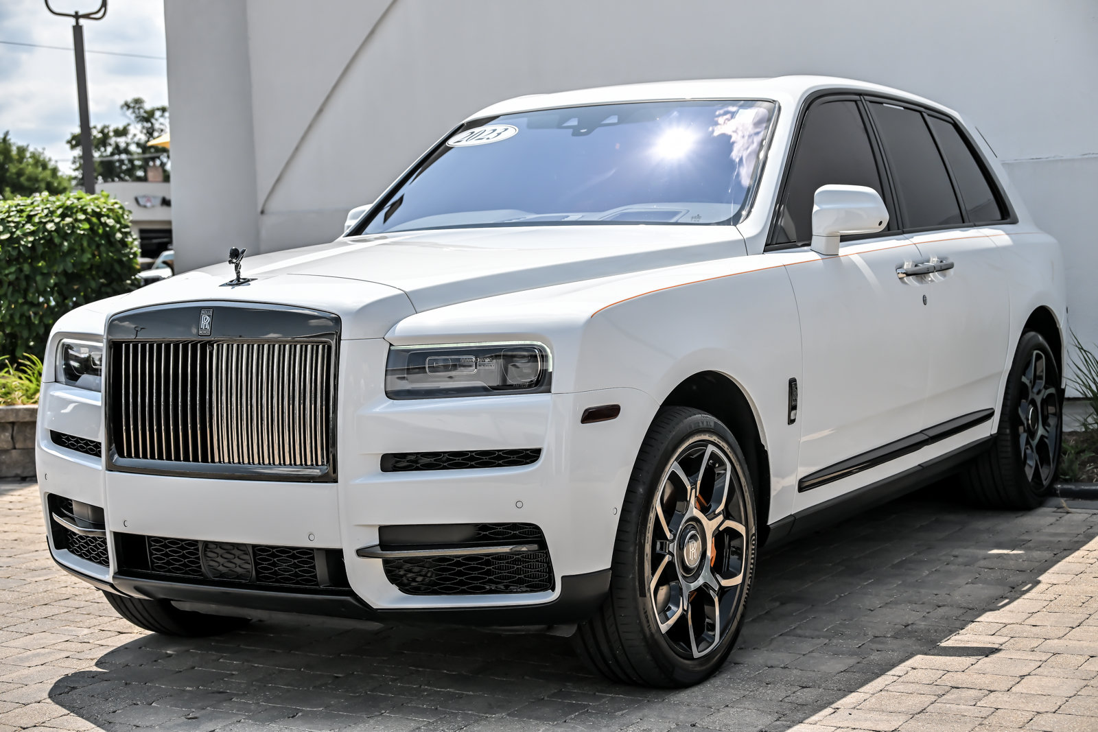 Used 2023 Rolls-Royce Cullinan Black Badge AWD/4WD image 5