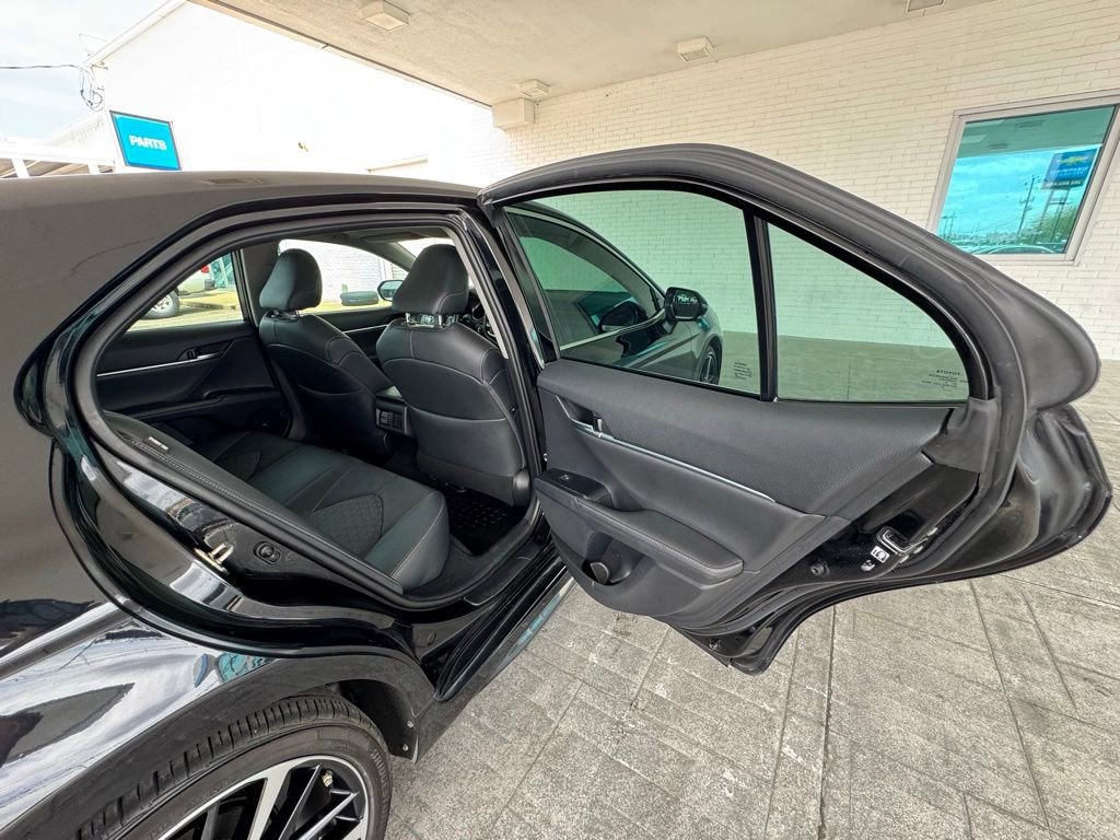 Used 2019 Toyota Camry XSE FWD image 22