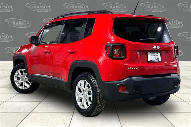 Used 2017 Jeep Renegade Latitude w/ Popular Equipment Group image 5
