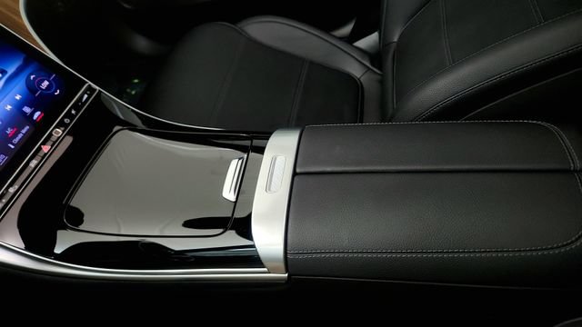 Used 2024 Mercedes-Benz C 300 4MATIC Sedan image 69