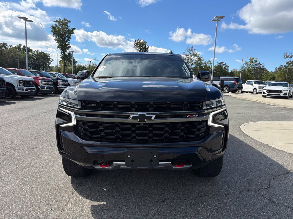 Used 2021 Chevrolet Tahoe Z71 w/ Luxury Package AWD/4WD image 3