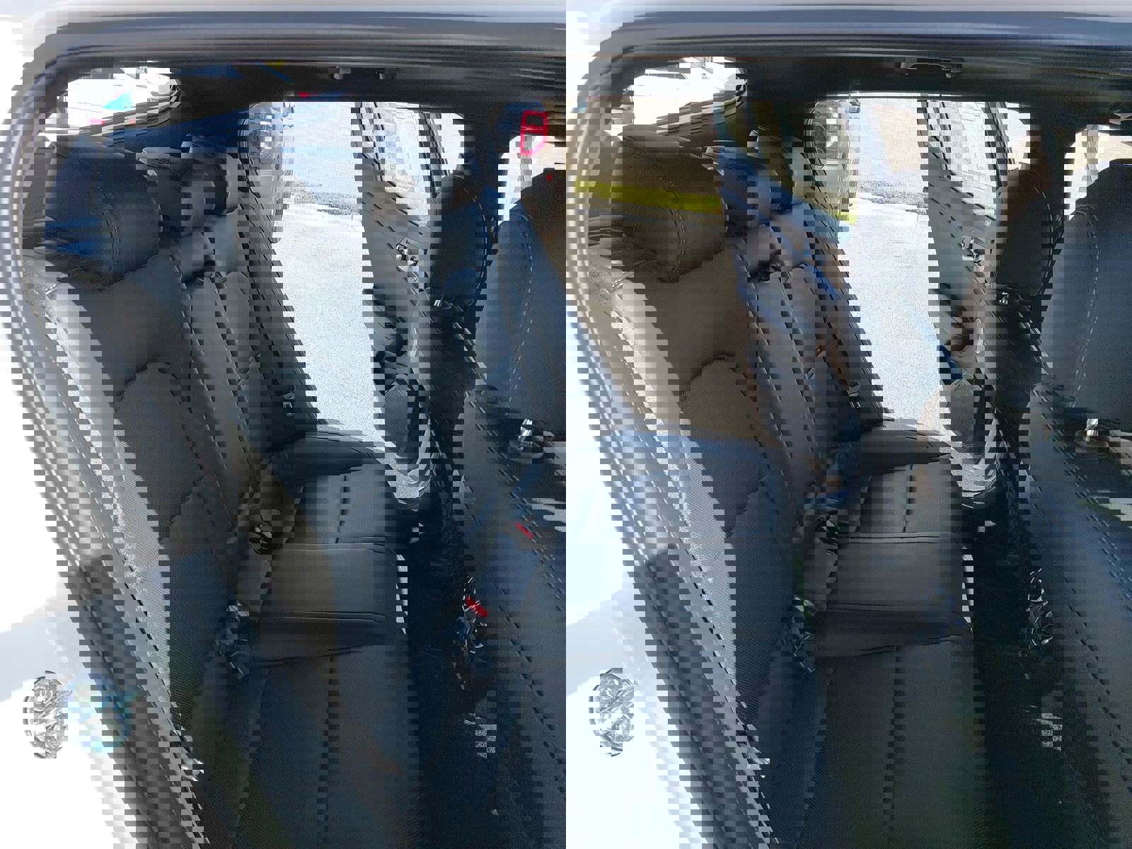 Used 2020 Kia Stinger GT-Line w/ Sun & Sound Package image 11