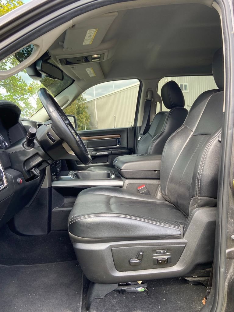 Used 2018 RAM 2500 Laramie w/ Sport Appearance Group AWD/4WD image 11