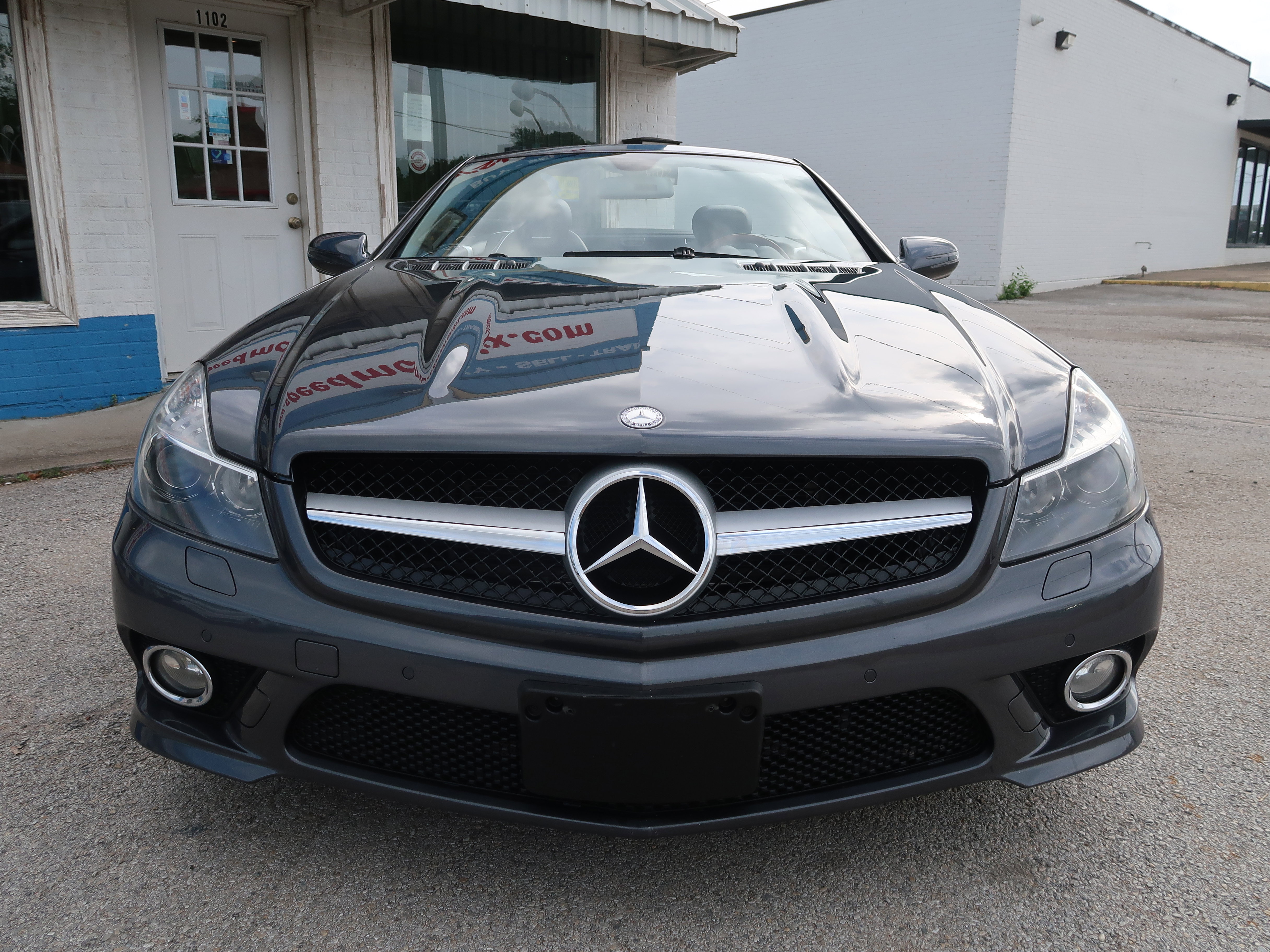 Used 2011 Mercedes-Benz SL 550 image 9