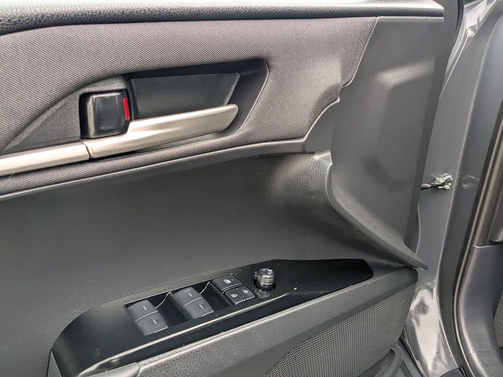 Used 2025 Toyota Camry LE image 14