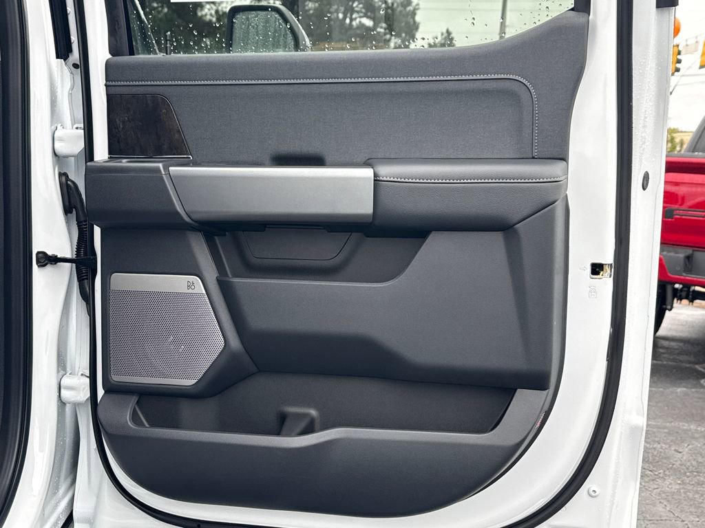 New 2026 Ford F250 Lariat w/ Black Appearance Package image 16