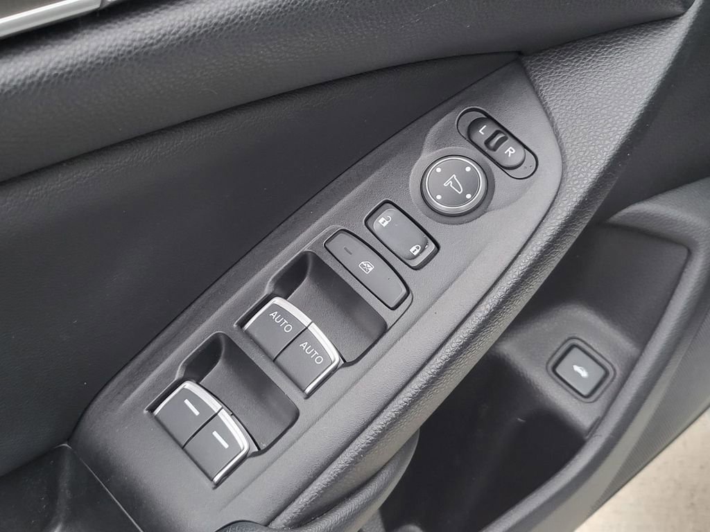 Used 2021 Honda Accord Hybrid image 15