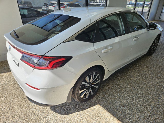 Used 2024 Honda Civic EX-L image 2