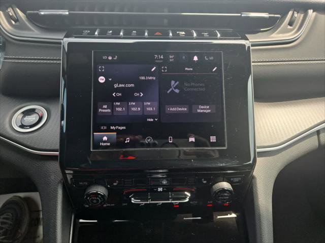 Certified 2025 Jeep Grand Cherokee Altitude AWD/4WD image 16