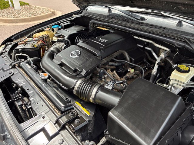 Used 2015 Nissan Frontier SV AWD/4WD image 10