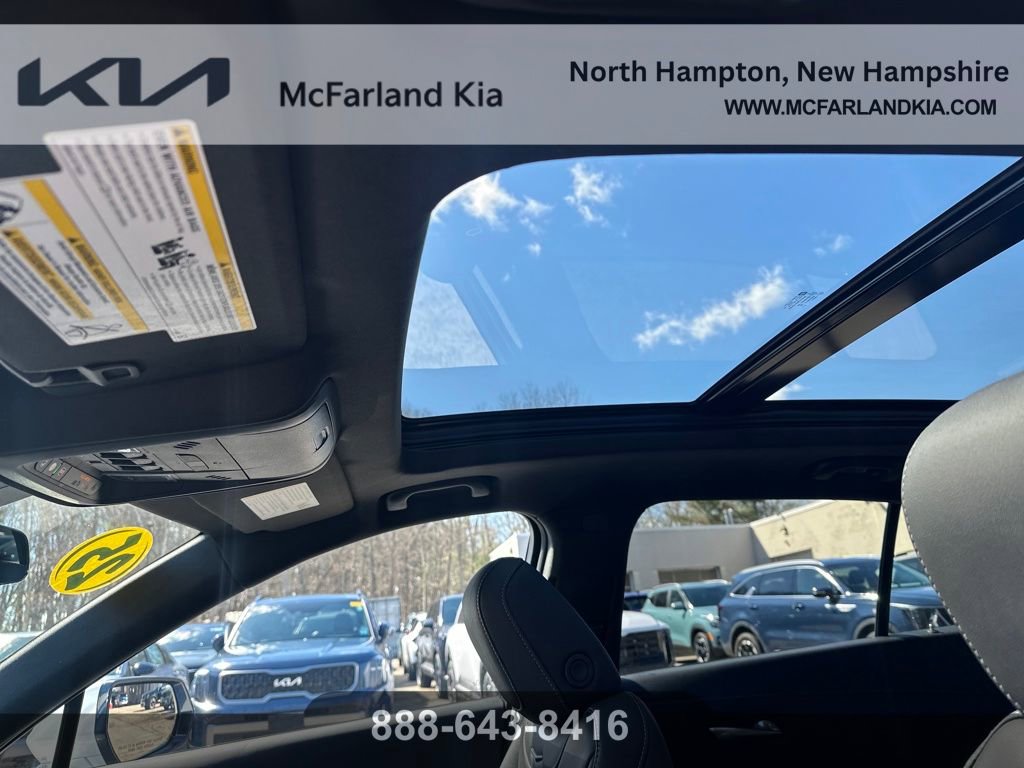 Used 2025 Cadillac XT4 Premium Luxury image 25