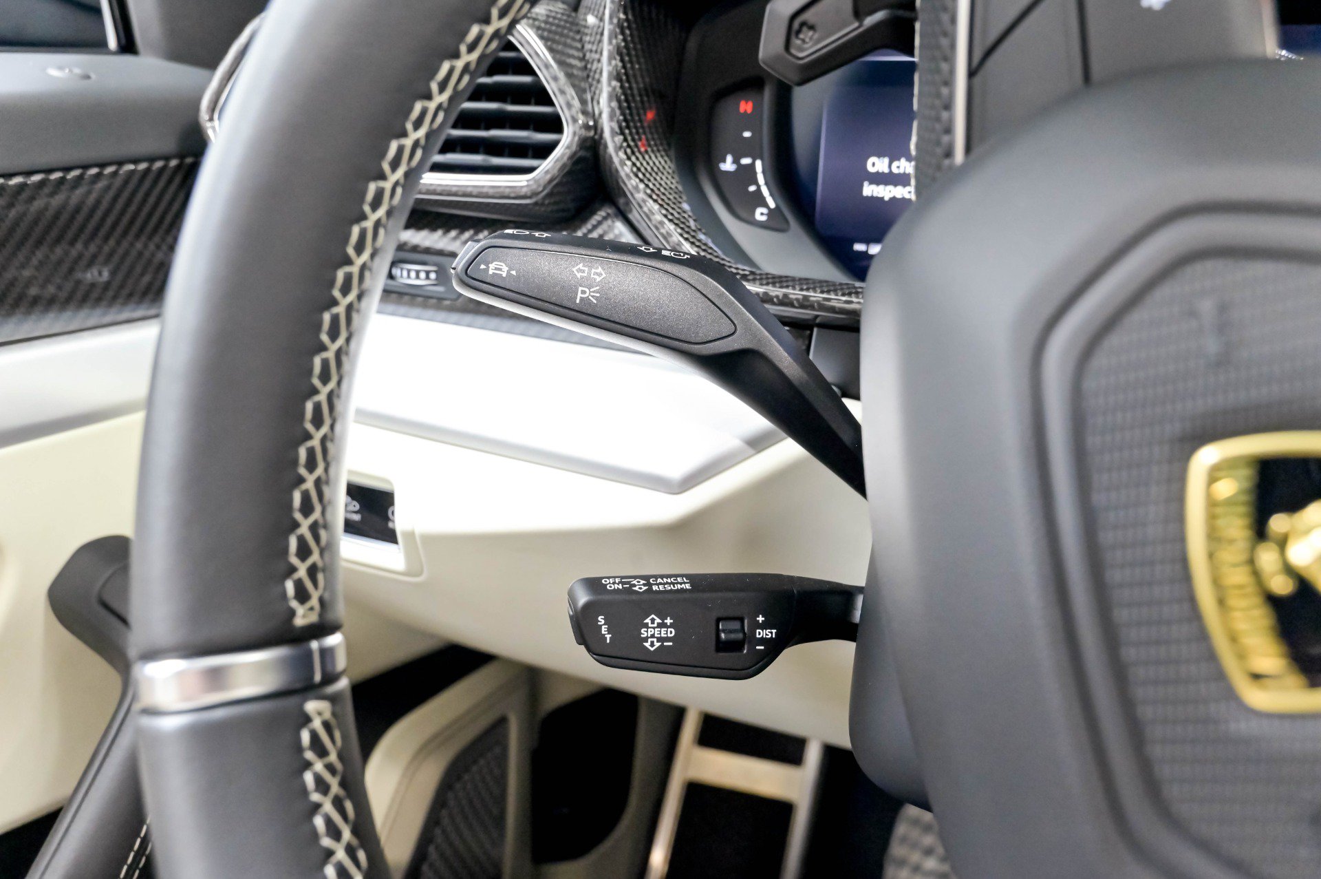 Used 2020 Lamborghini Urus AWD/4WD image 78